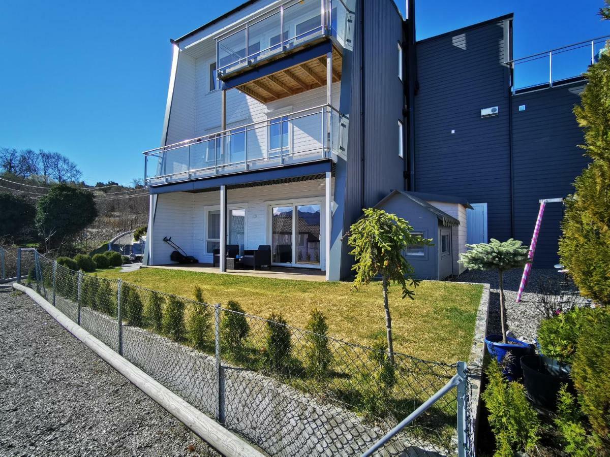 Bjornestrand Fjordside View Bergen Exteriör bild